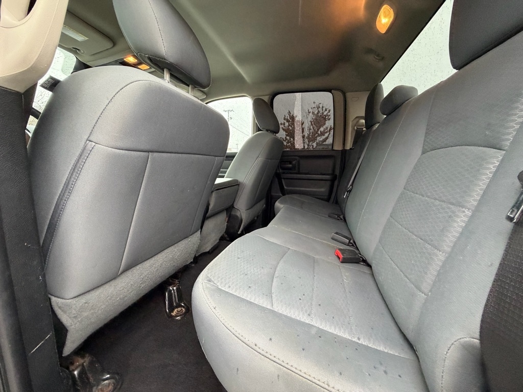 RAM 1500 Tradesman Quad Cab 4WD 2017