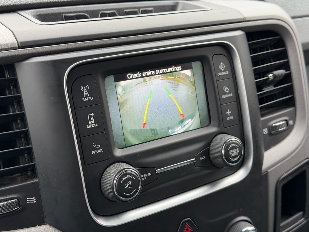 RAM 1500 Tradesman Quad Cab 4WD 2017