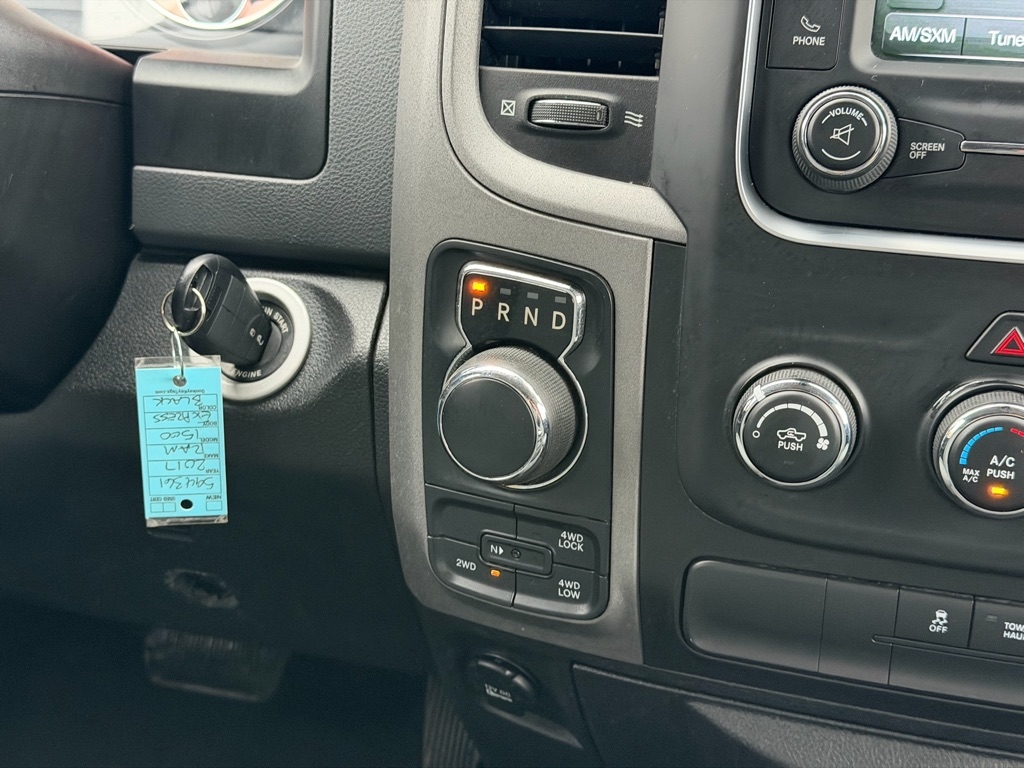 RAM 1500 Tradesman Quad Cab 4WD 2017