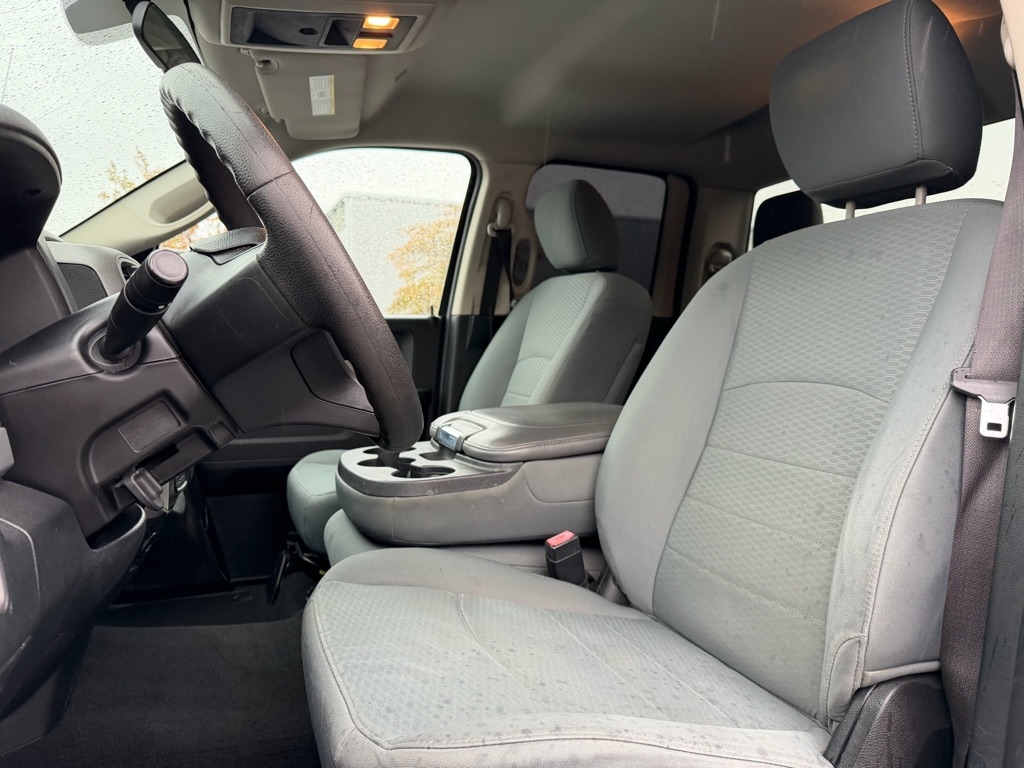 RAM 1500 Tradesman Quad Cab 4WD 2017