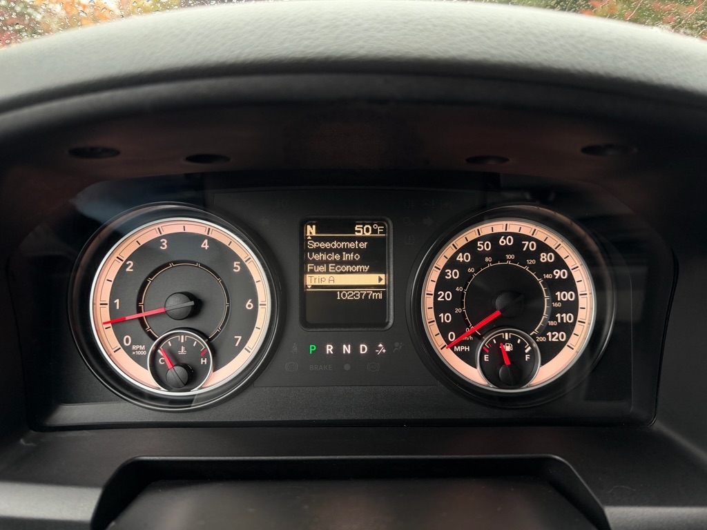 RAM 1500 Tradesman Quad Cab 4WD 2017