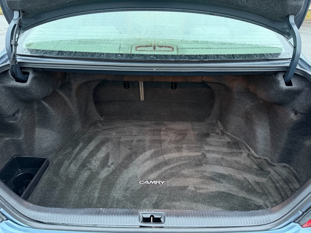 Toyota Camry LE 2003