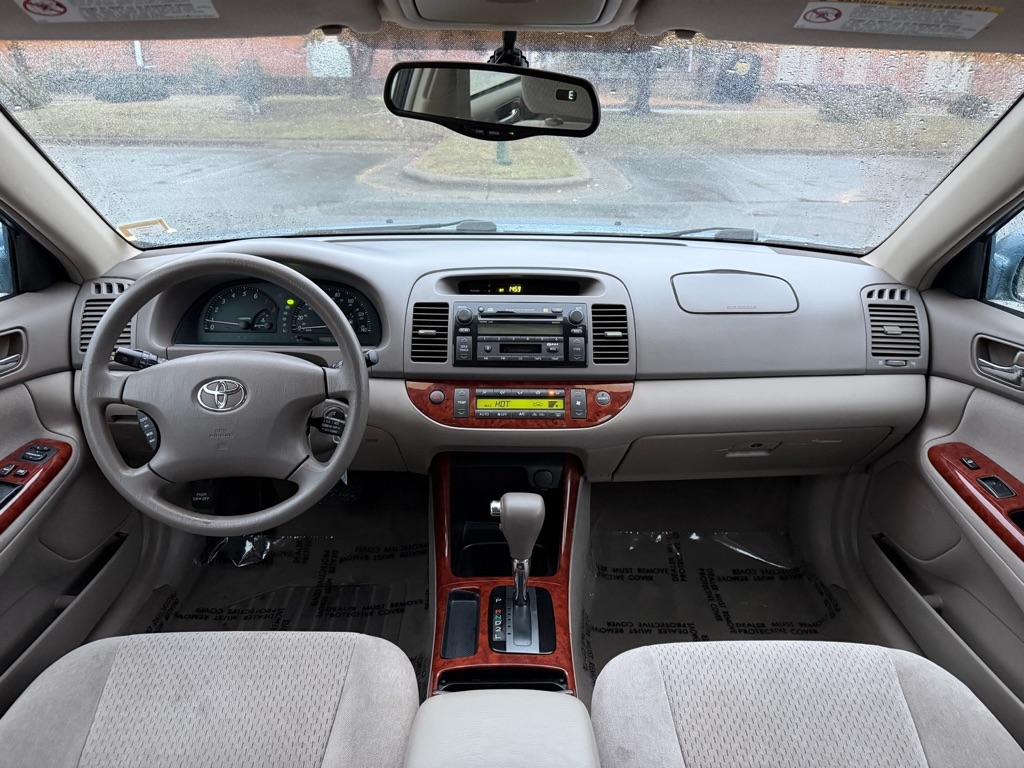 Toyota Camry LE 2003