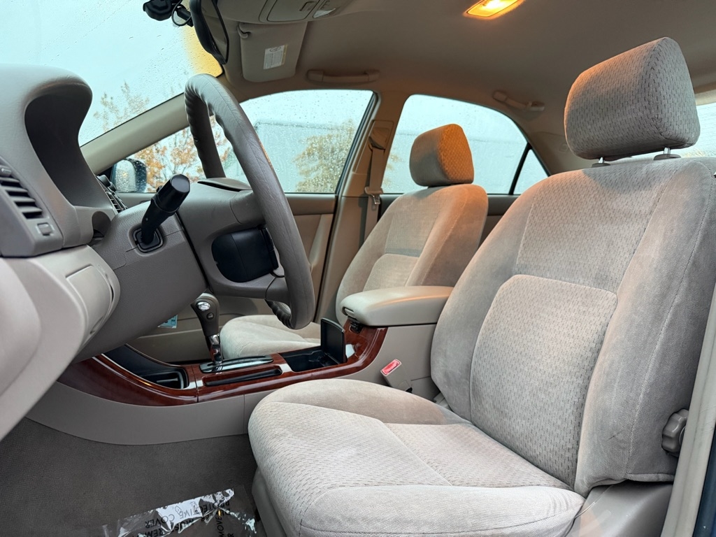 Toyota Camry LE 2003