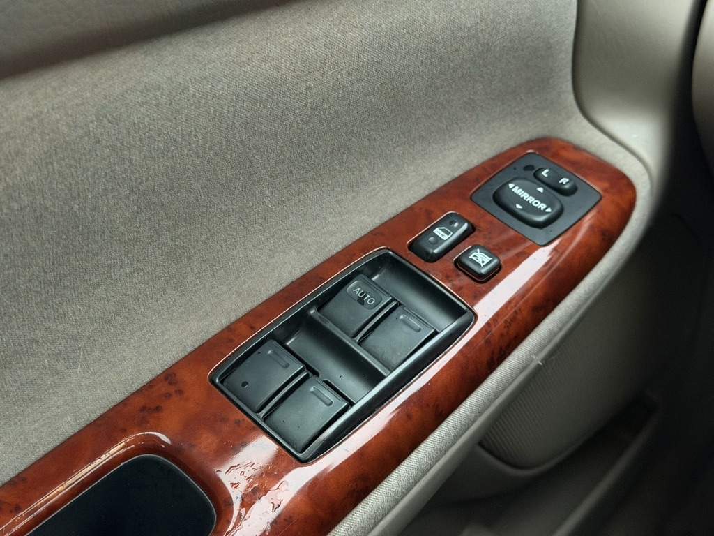 Toyota Camry LE 2003