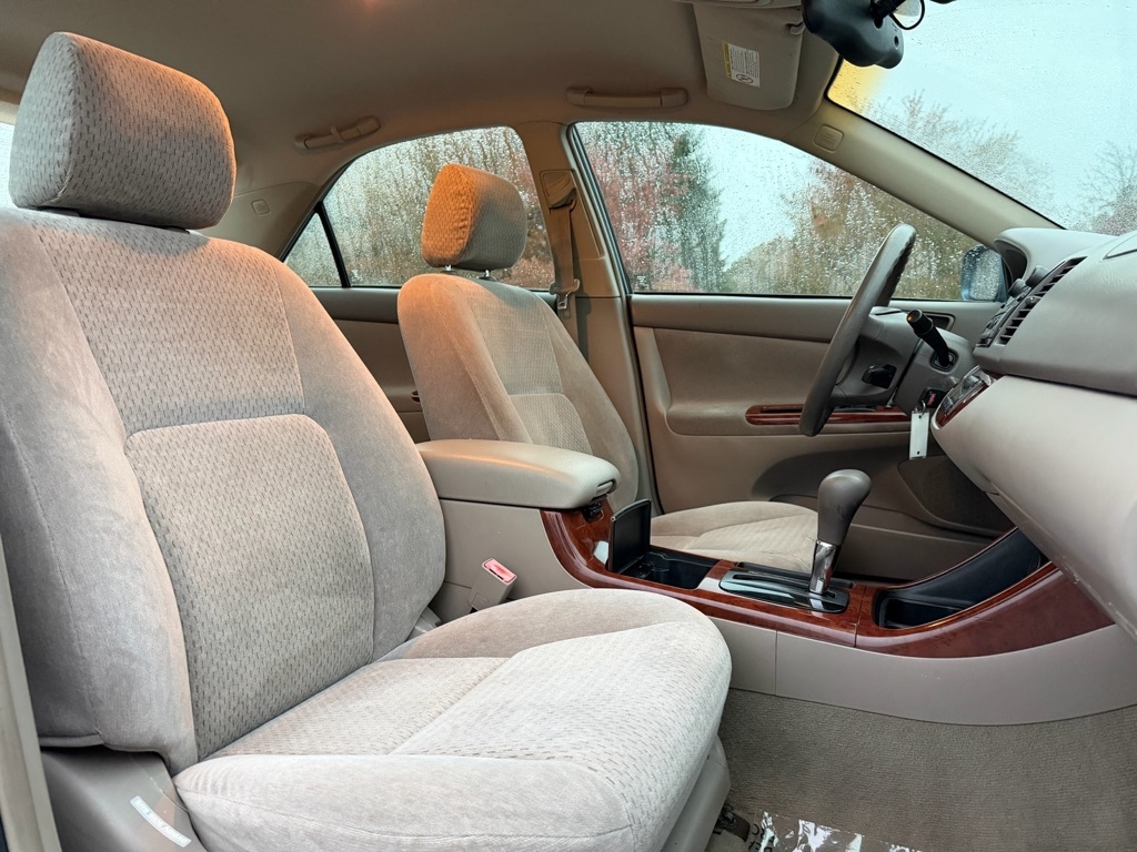 Toyota Camry LE 2003