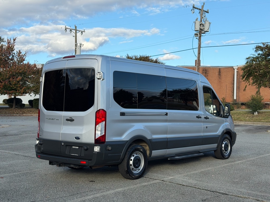 Ford Transit 350 Wagon Med. Roof XL w/Sliding Pass. 148-in. WB 2016
