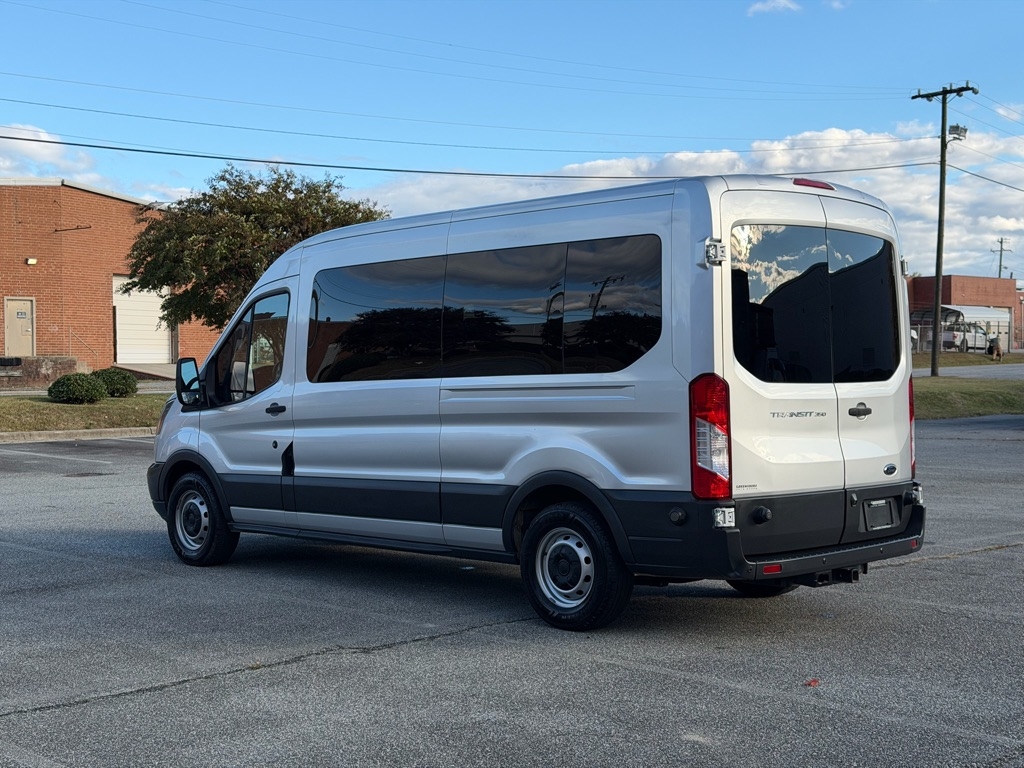 Ford Transit 350 Wagon Med. Roof XL w/Sliding Pass. 148-in. WB 2016