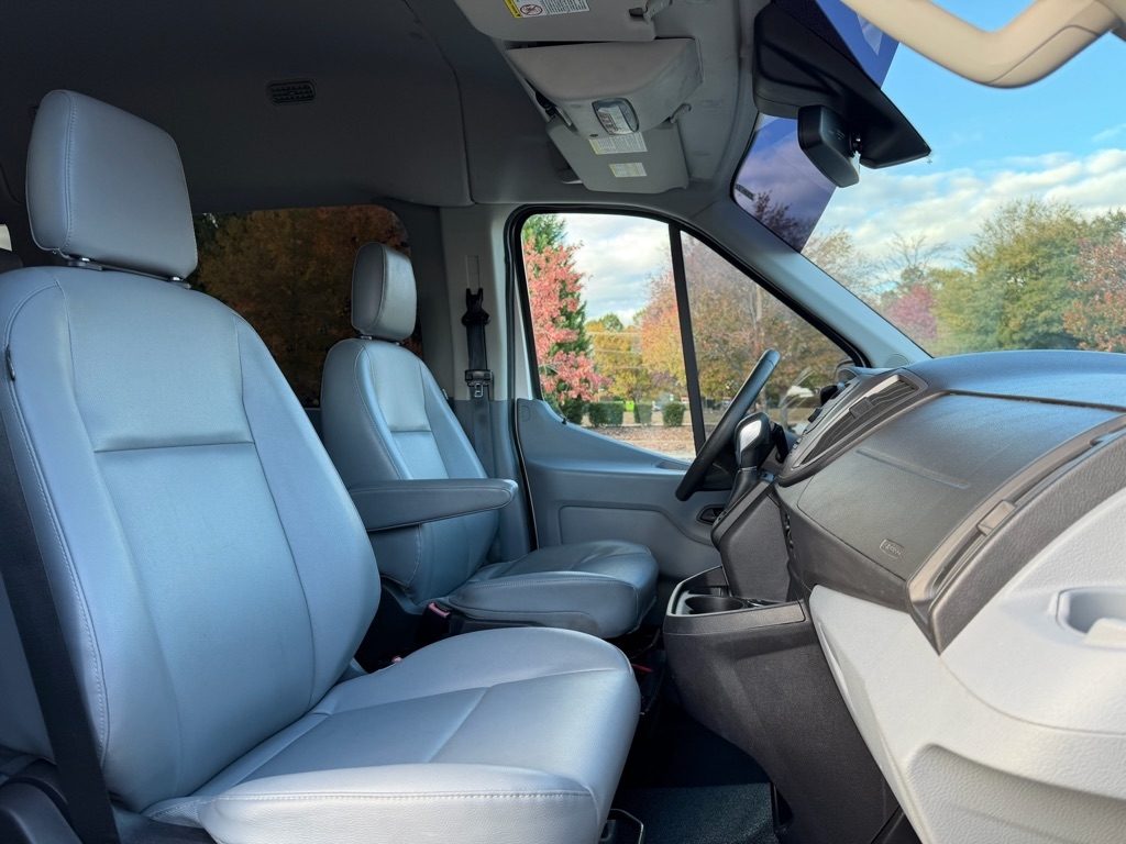 Ford Transit 350 Wagon Med. Roof XL w/Sliding Pass. 148-in. WB 2016