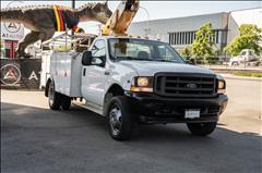 2002 Ford F-450 SD Regular Cab 2WD DRW