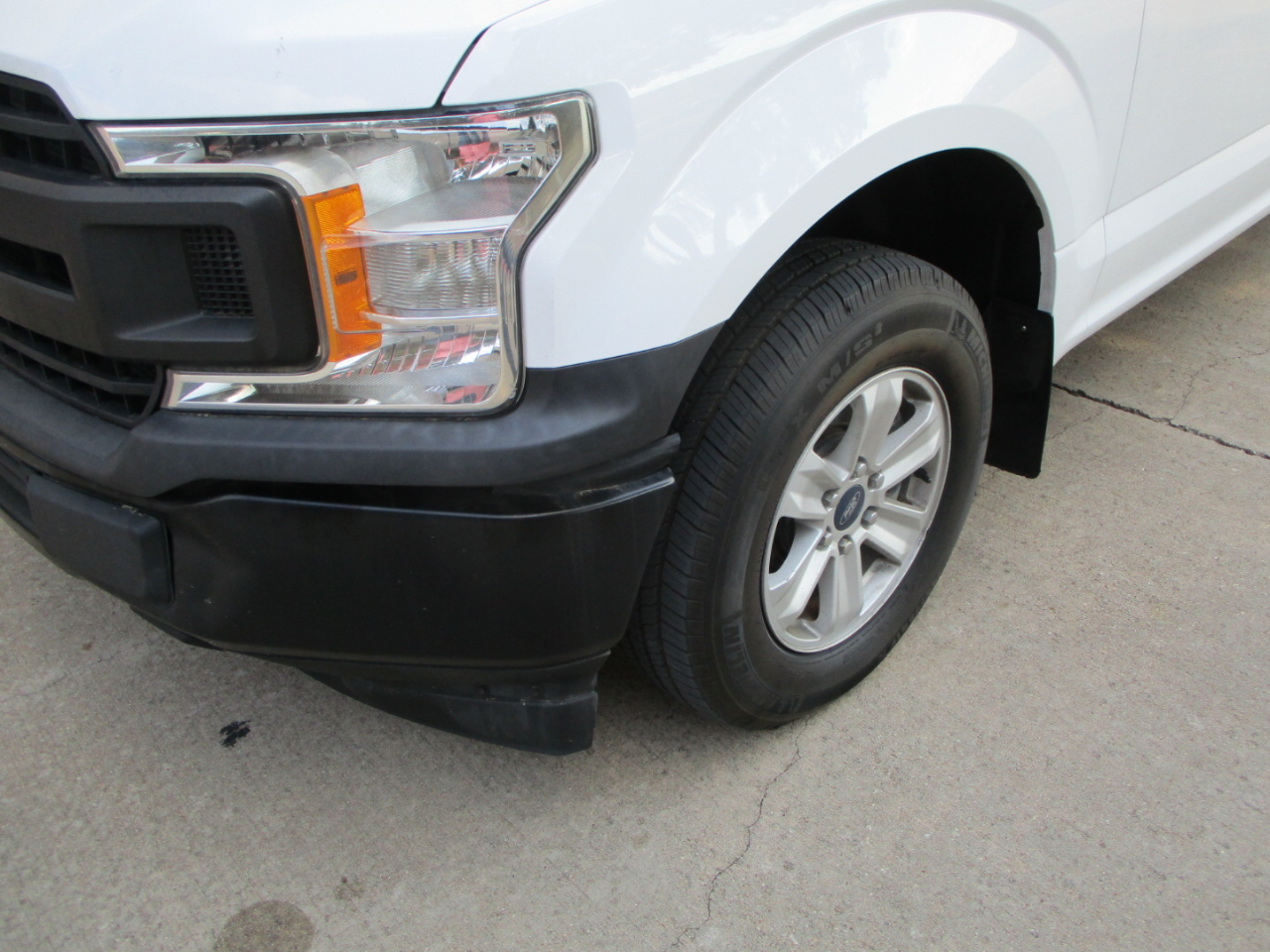 Ford F-150 XL SuperCab 6.5-ft. Bed 4WD 2020 Ford F-150 XL SuperCab 6.5-ft. Bed 4WD 2020