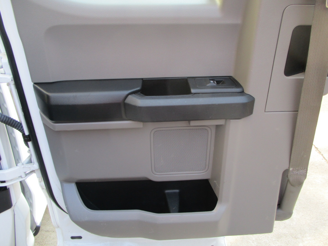 Ford F-150 XL SuperCab 6.5-ft. Bed 4WD 2020 Ford F-150 XL SuperCab 6.5-ft. Bed 4WD 2020