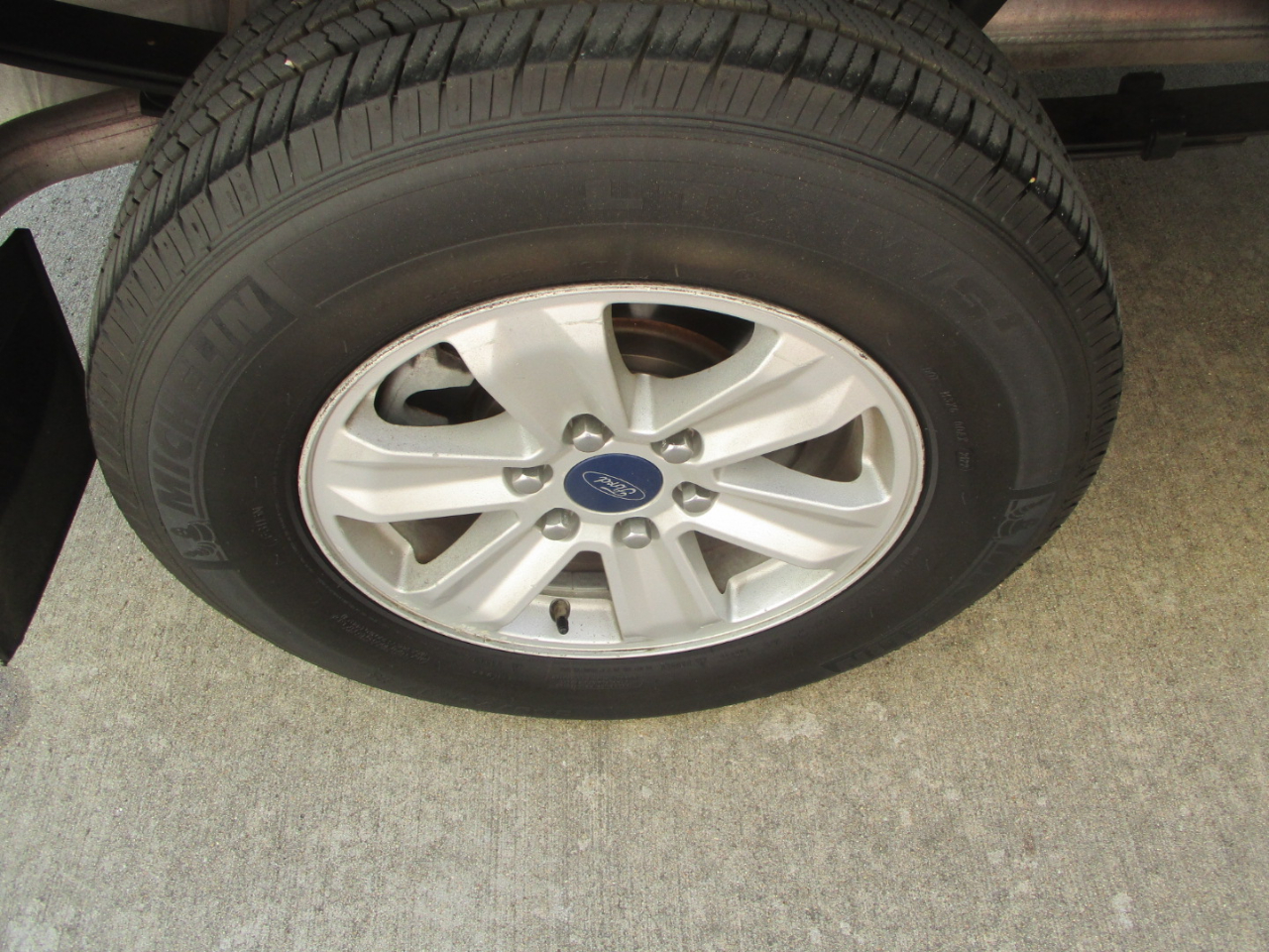 Ford F-150 XL SuperCab 6.5-ft. Bed 4WD 2020 Ford F-150 XL SuperCab 6.5-ft. Bed 4WD 2020