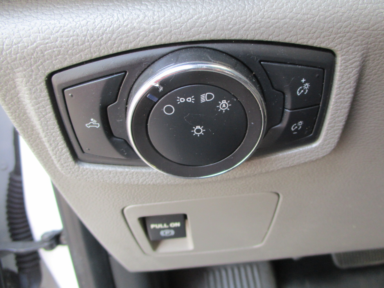 Ford F-150 XL SuperCab 6.5-ft. Bed 4WD 2020 Ford F-150 XL SuperCab 6.5-ft. Bed 4WD 2020