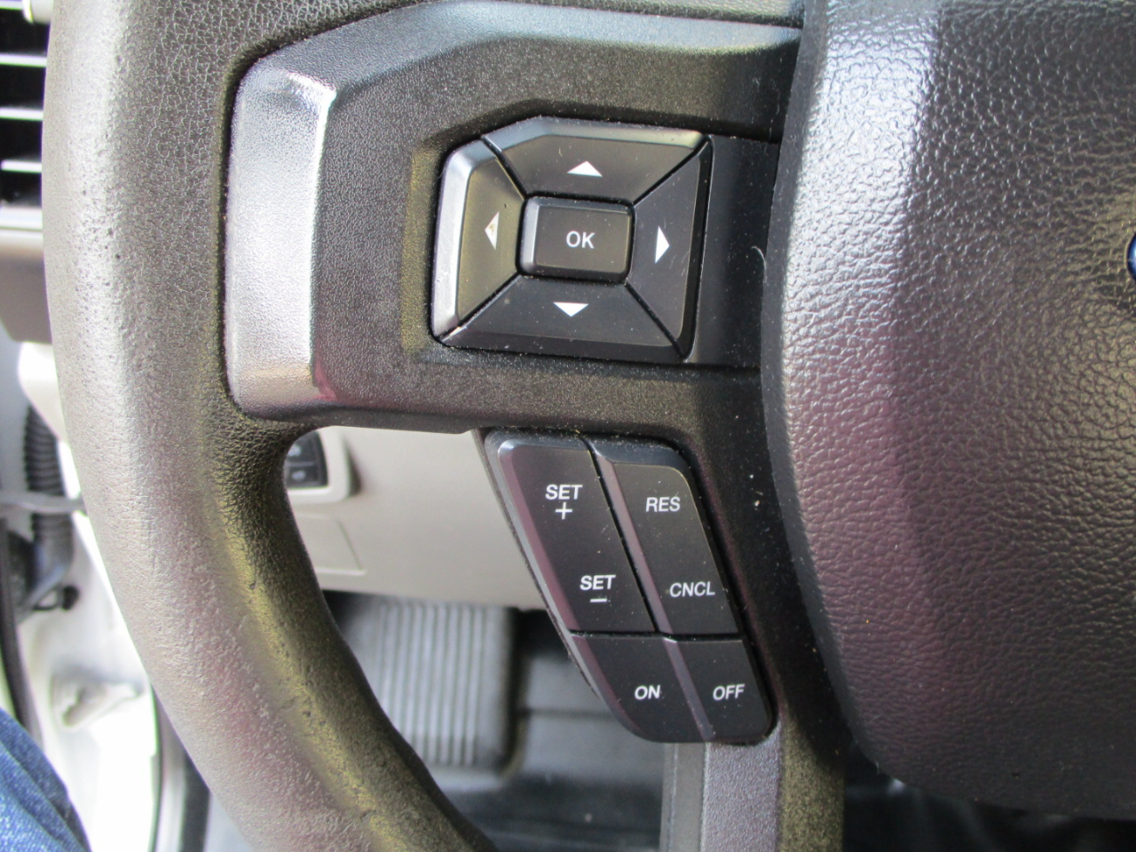 Ford F-150 XL SuperCab 6.5-ft. Bed 4WD 2020 Ford F-150 XL SuperCab 6.5-ft. Bed 4WD 2020