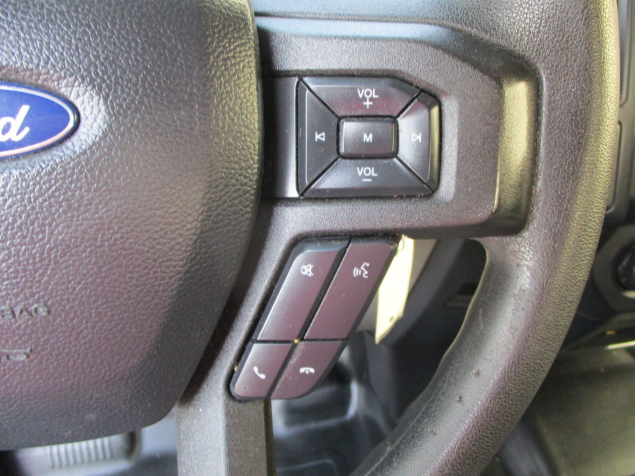 Ford F-150 XL SuperCab 6.5-ft. Bed 4WD 2020 Ford F-150 XL SuperCab 6.5-ft. Bed 4WD 2020