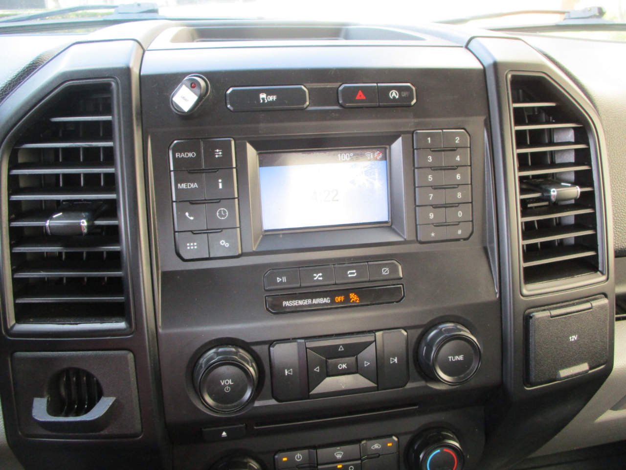 Ford F-150 XL SuperCab 6.5-ft. Bed 4WD 2020 Ford F-150 XL SuperCab 6.5-ft. Bed 4WD 2020