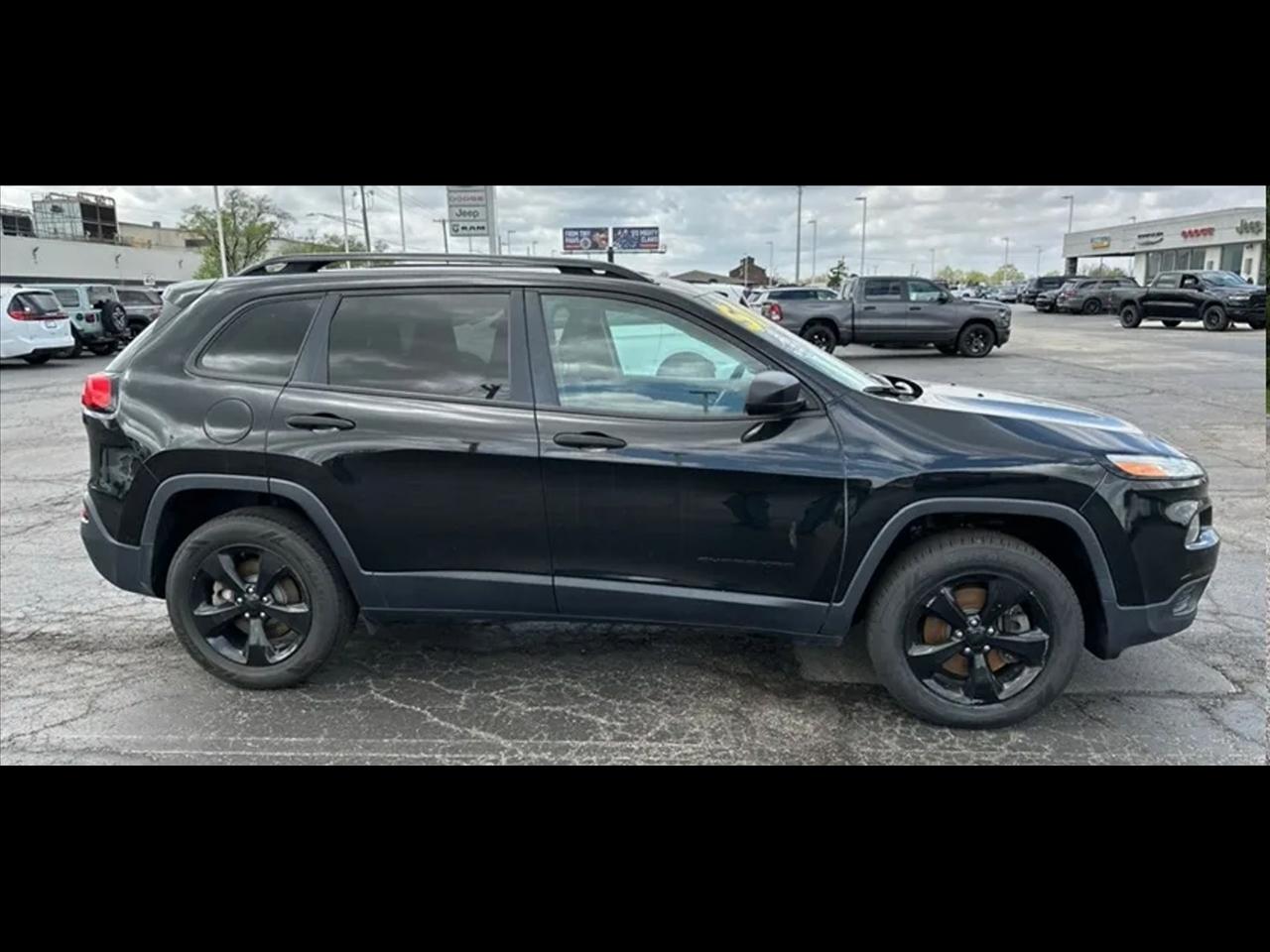 2017 Jeep Cherokee Altitude 4x4 *Ltd Avail*