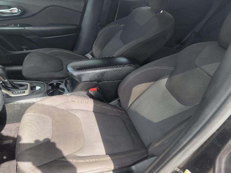 Jeep Cherokee Latitude FWD 2016