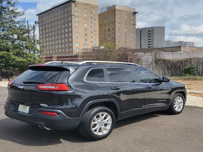 Jeep Cherokee Latitude FWD 2016