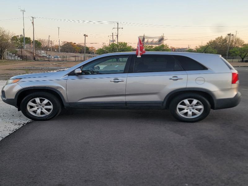 Kia Sorento LX 2WD 2013