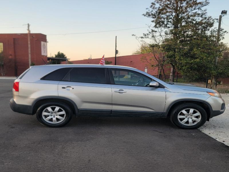 Kia Sorento LX 2WD 2013