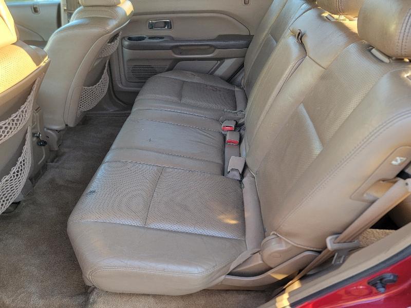 Honda Pilot EX w/ Leather and Navigation 2005