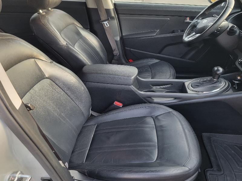 Kia Sportage SX FWD 2012