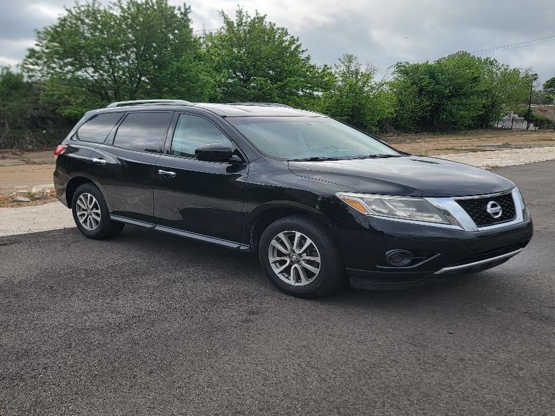 Nissan Pathfinder 2WD 4dr SV 2013