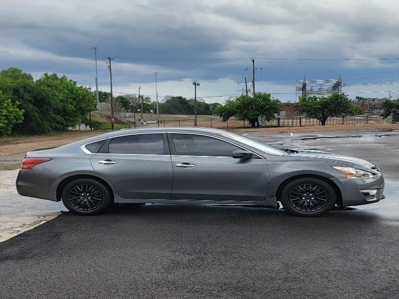 Nissan Altima 2.5 SV 2015