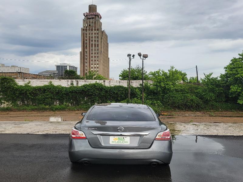 Nissan Altima 2.5 SV 2015