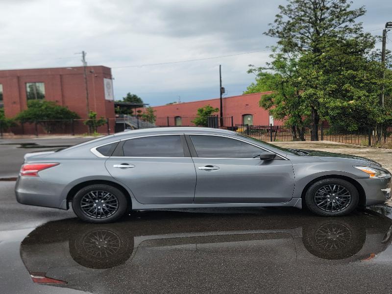 Nissan Altima 2.5 SV 2015