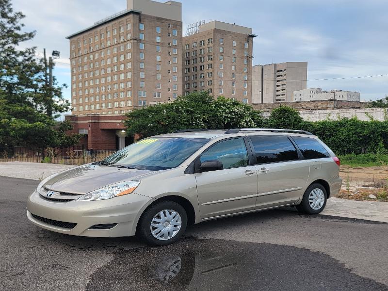 Toyota Sienna LE FWD 8-Passenger Seating 2008