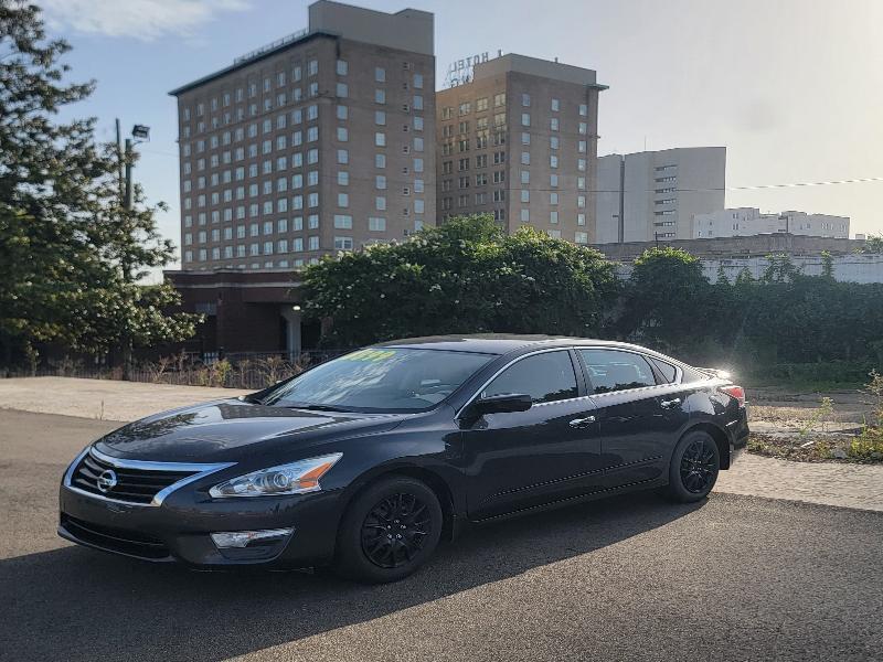 Nissan Altima 2.5 SV 2015
