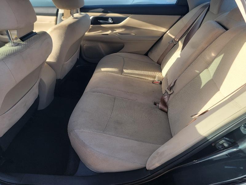 Nissan Altima 2.5 SV 2015