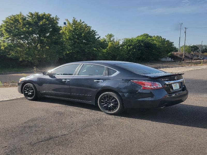 Nissan Altima 2.5 SV 2015