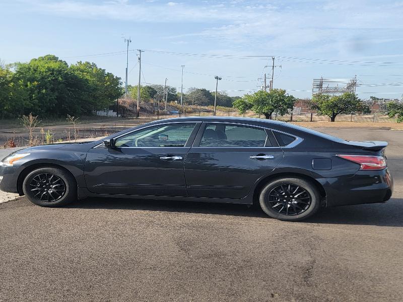 Nissan Altima 2.5 SV 2015