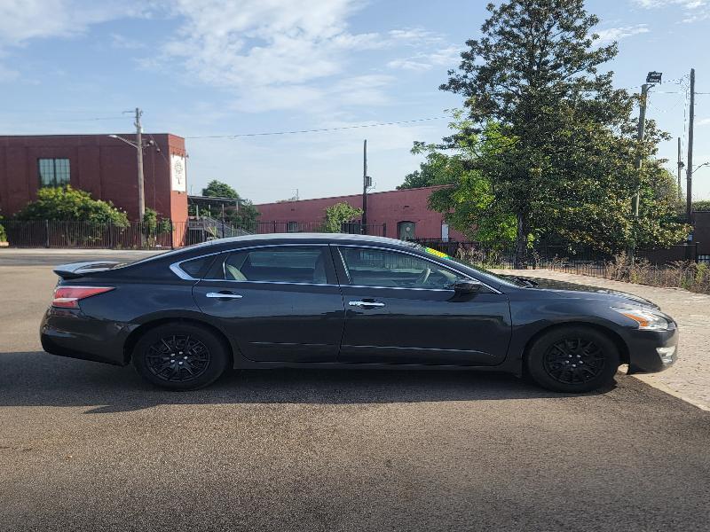 Nissan Altima 2.5 SV 2015