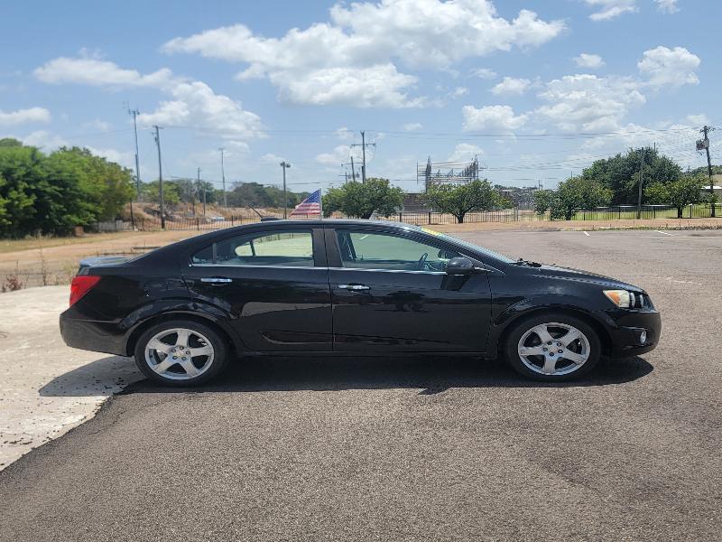Chevrolet Sonic LTZ Auto Sedan 2016