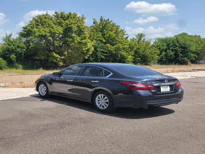 Nissan Altima 2.5 SV 2018