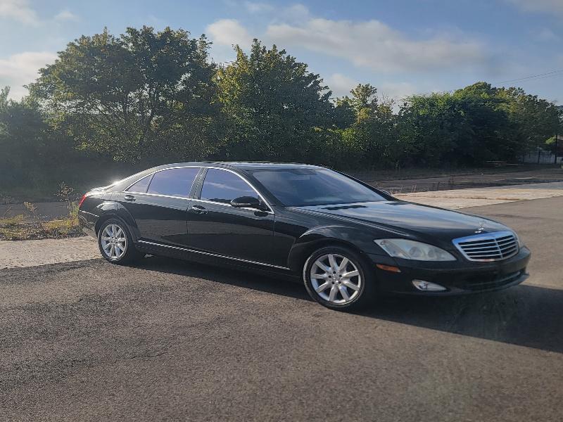 Mercedes-Benz S-Class S550 2007
