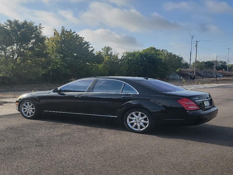 Mercedes-Benz S-Class S550 2007