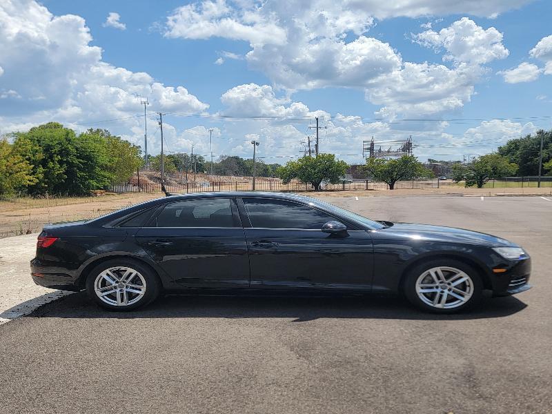 Audi A4 2.0T Premium quattro Sedan 2017
