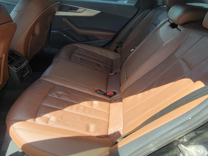 Audi A4 2.0T Premium quattro Sedan 2017