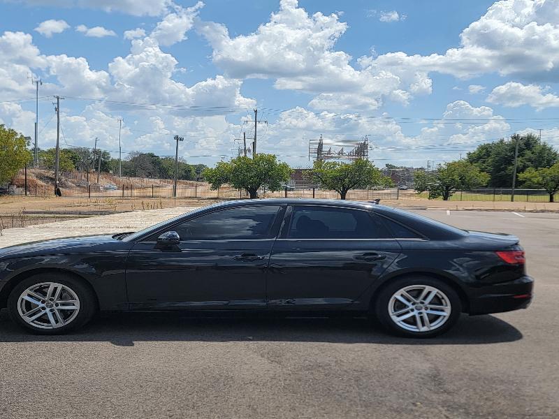 Audi A4 2.0T Premium quattro Sedan 2017