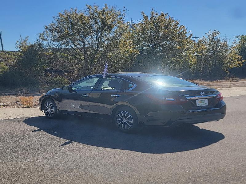 Nissan Altima 2.5 SV 2018