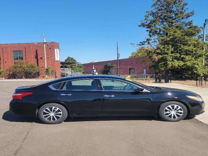 Nissan Altima 2.5 SV 2018