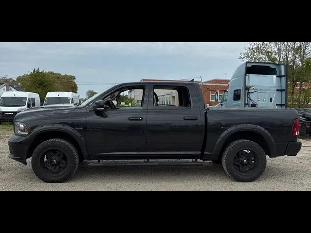 2017 RAM 1500 Sport 4x4 Crew Cab 5'7's photo