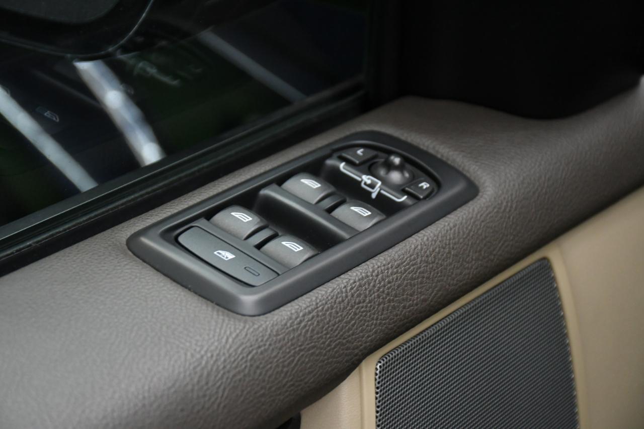 Land Rover LR4 HSE 2016