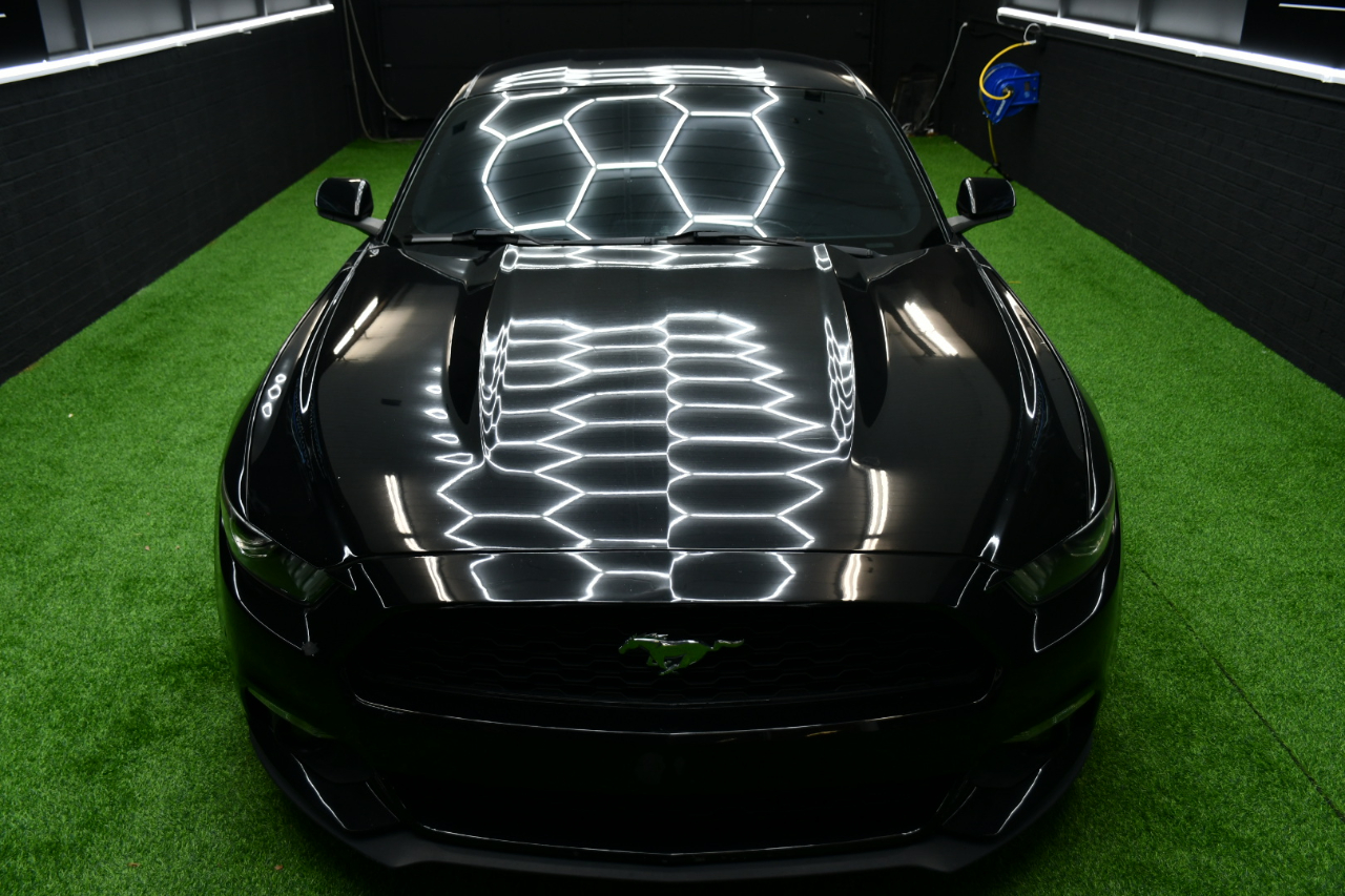 Ford Mustang EcoBoost Coupe 2015